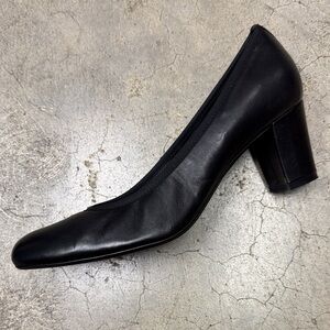 Van Eli Black Leather Heels